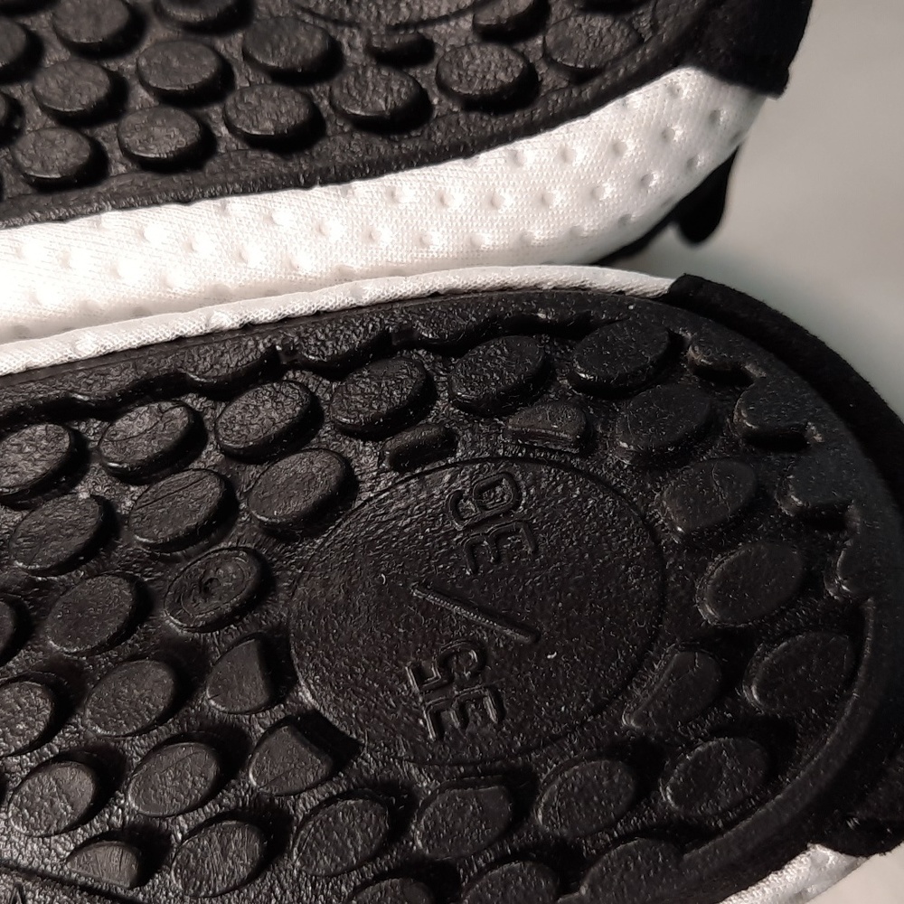 L Run Water Shoes - Size 4.5 to 5.5 - New - Picture 6 of 6